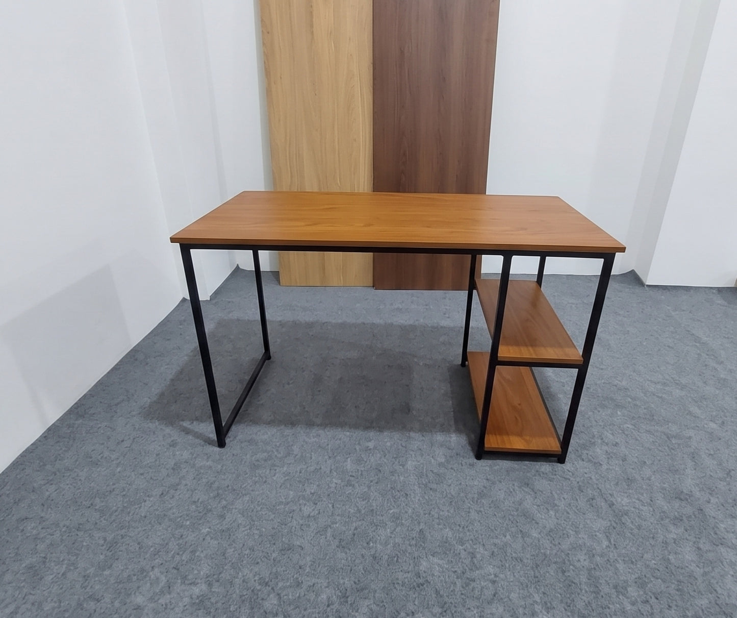 LIVO DESK